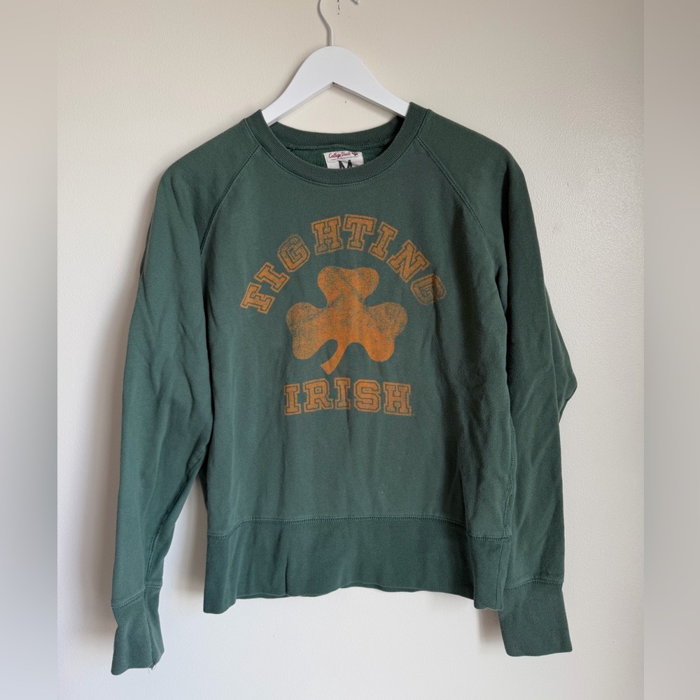 Women’s Vintage Style College Vault Notre Dame Green Sweatshirt Size M